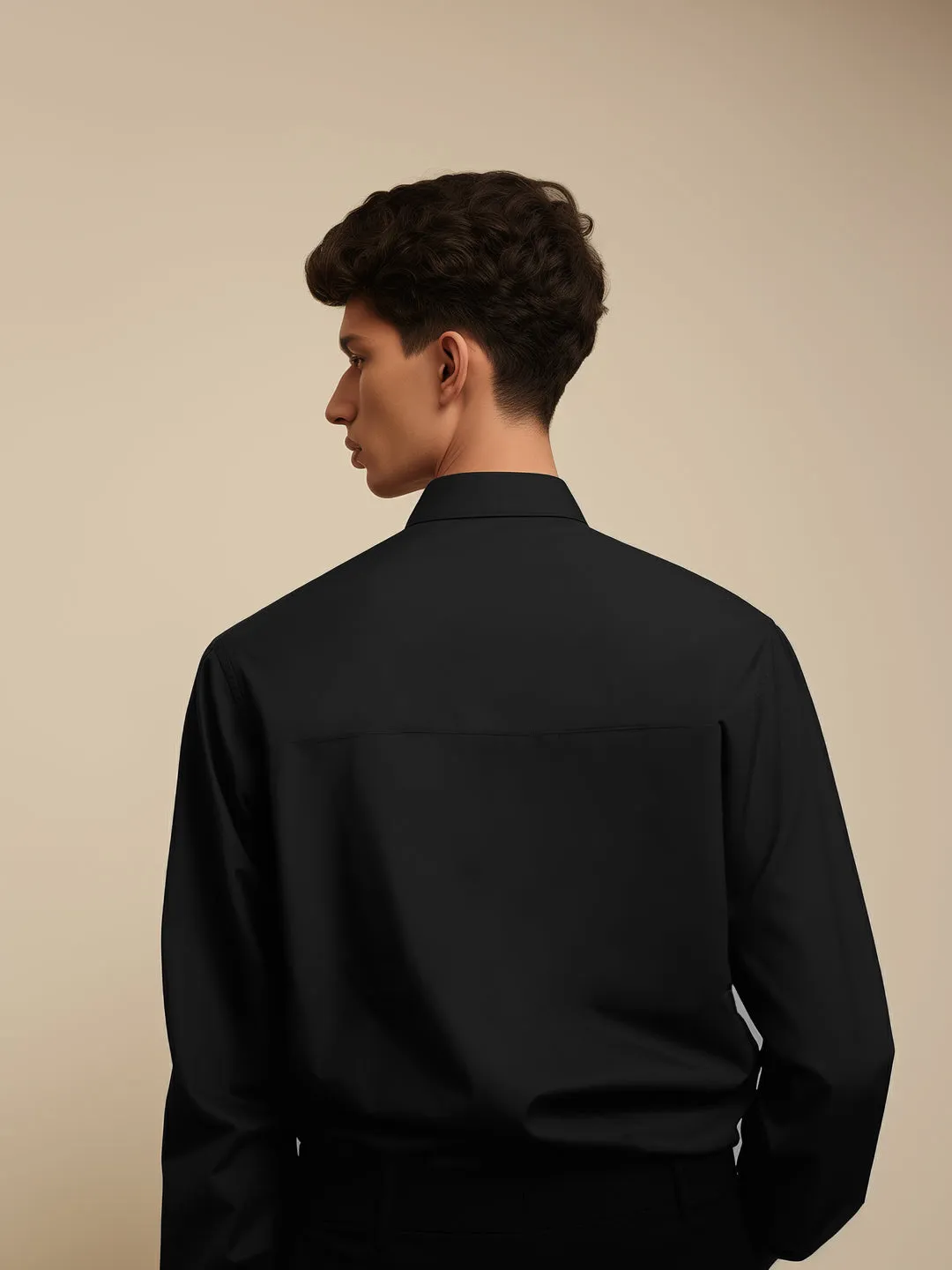 Colourblocked Spread Collar Cotton Semi-Formal Shirt