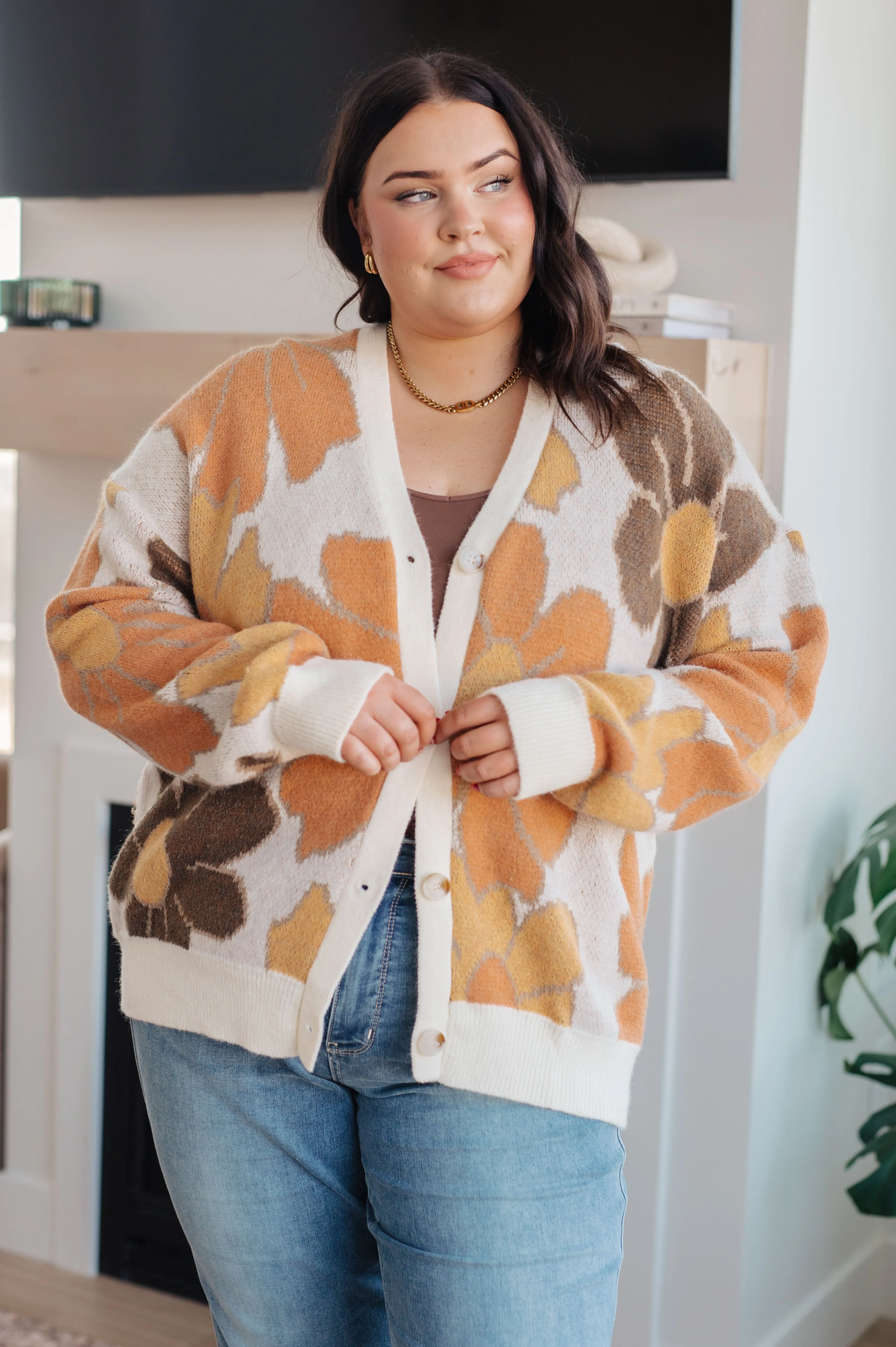 Exquisitely Mod Floral Cardigan (Online Exclusive)