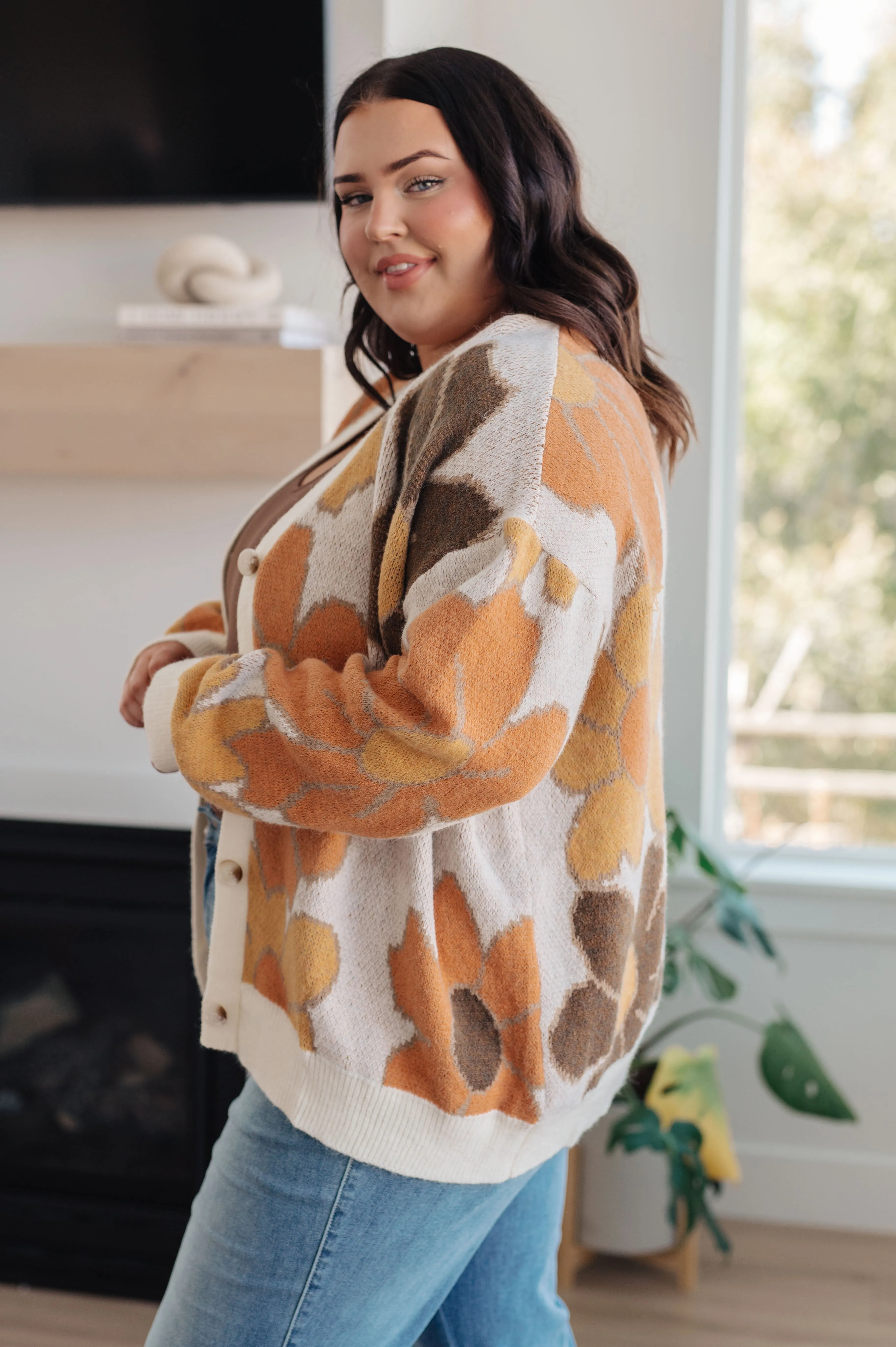 Exquisitely Mod Floral Cardigan (Online Exclusive)