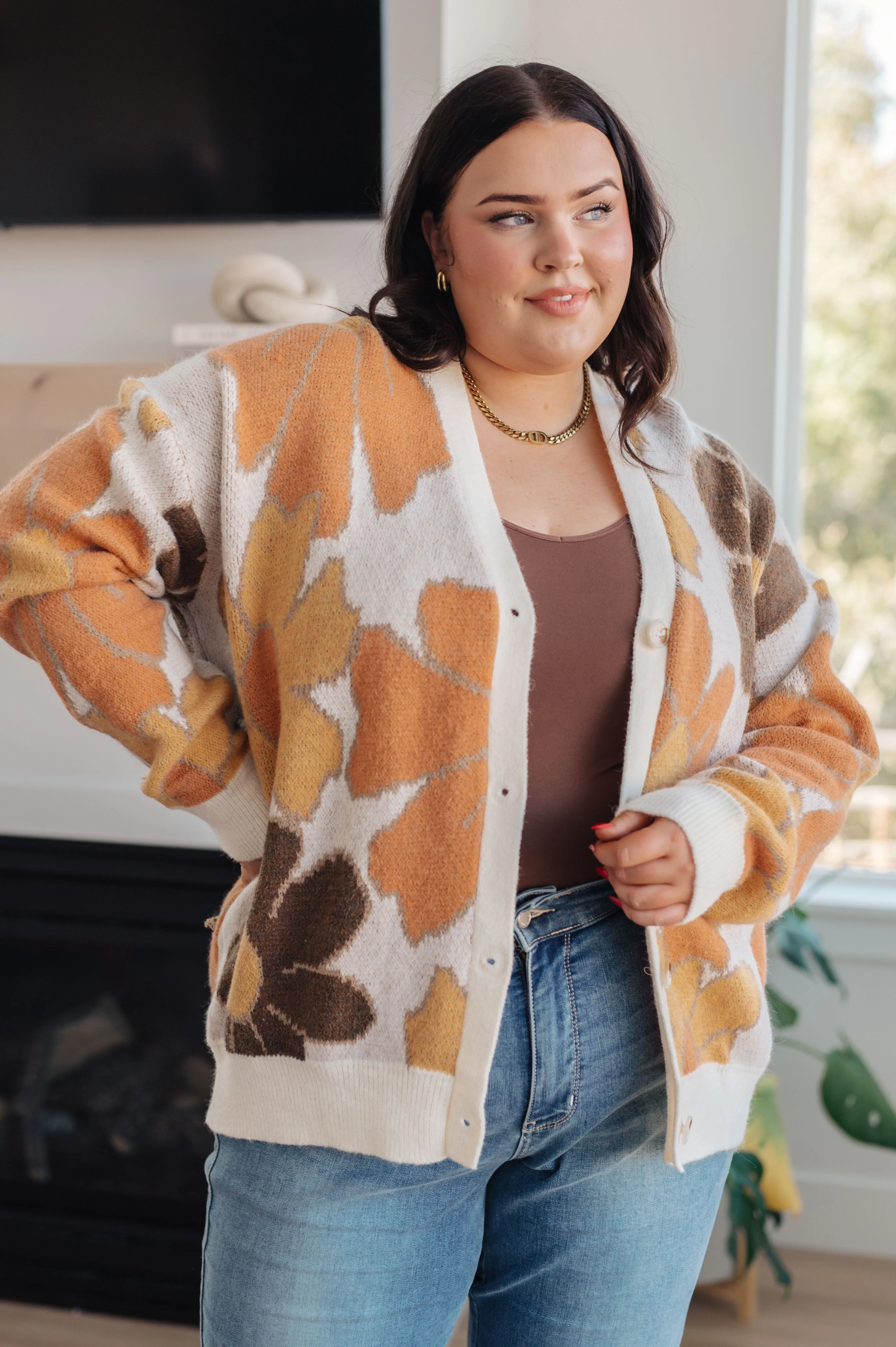 Exquisitely Mod Floral Cardigan (Online Exclusive)