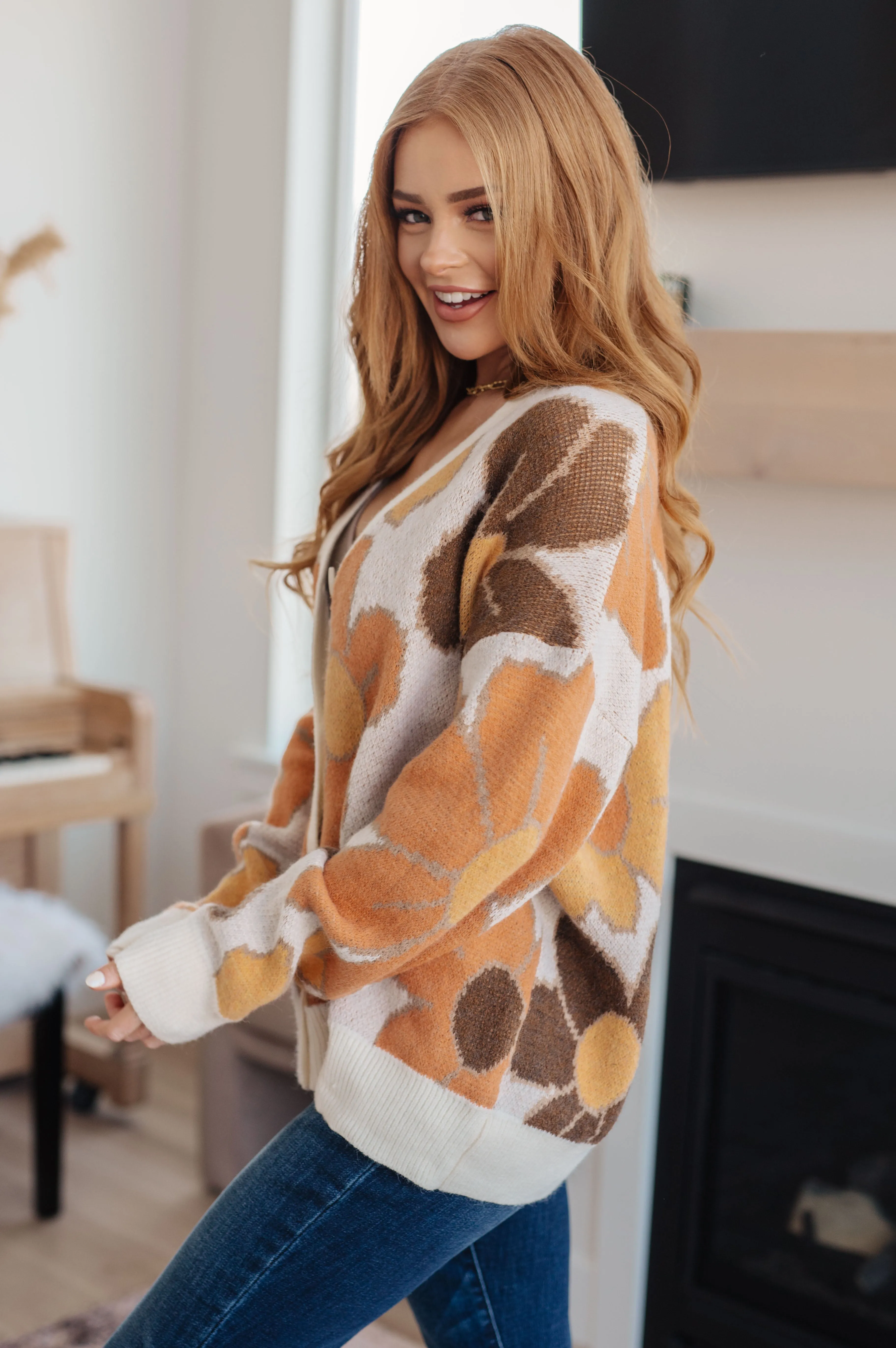 Exquisitely Mod Floral Cardigan (Online Exclusive)