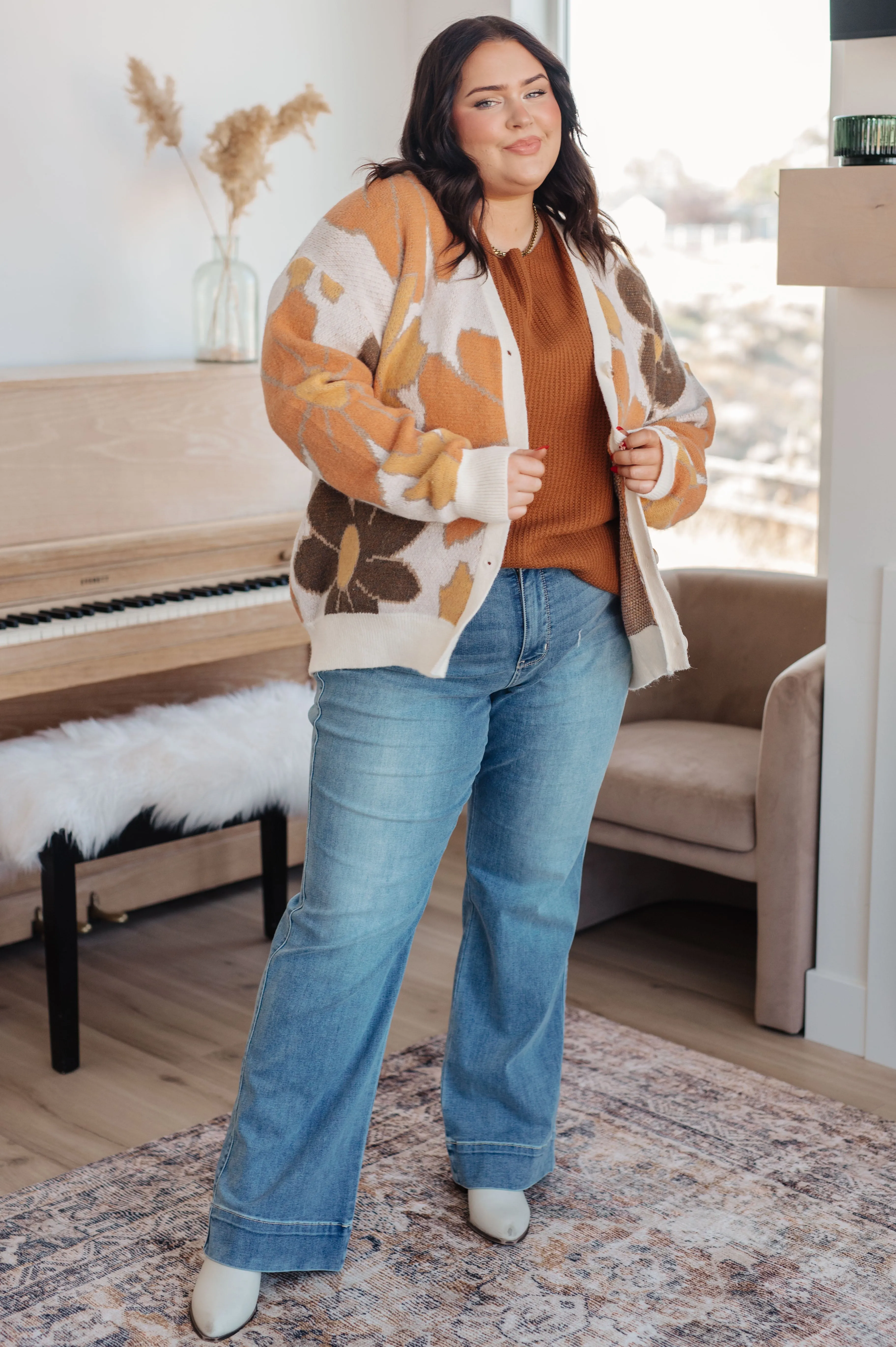 Exquisitely Mod Floral Cardigan (Online Exclusive)
