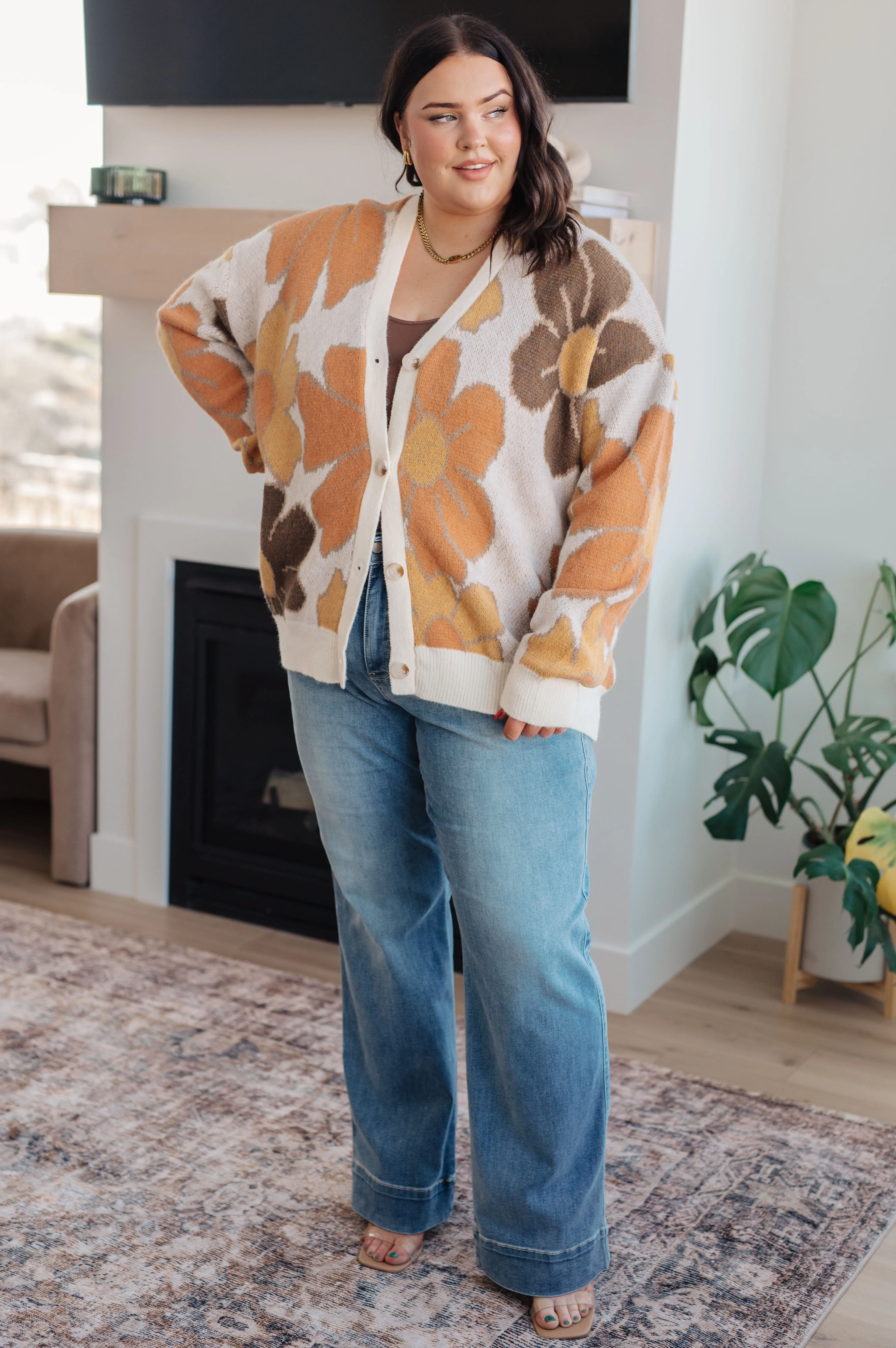 Exquisitely Mod Floral Cardigan (Online Exclusive)