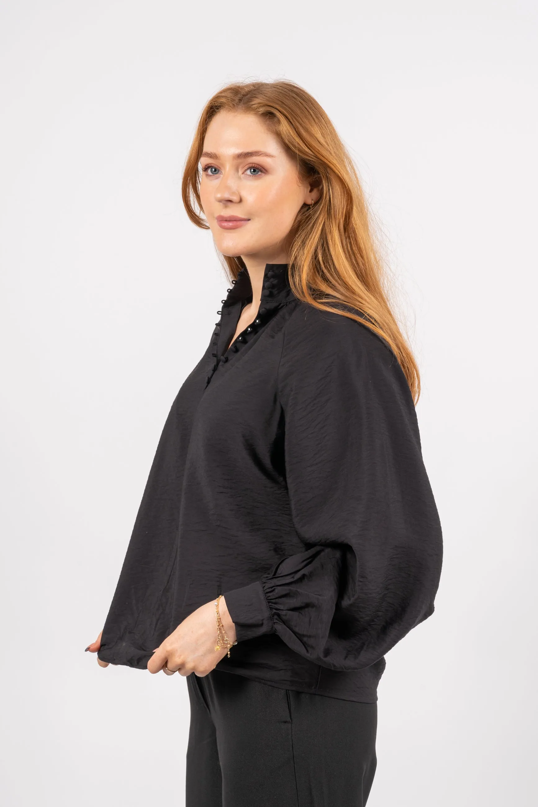 Faura Ls Buttoned Top - Black