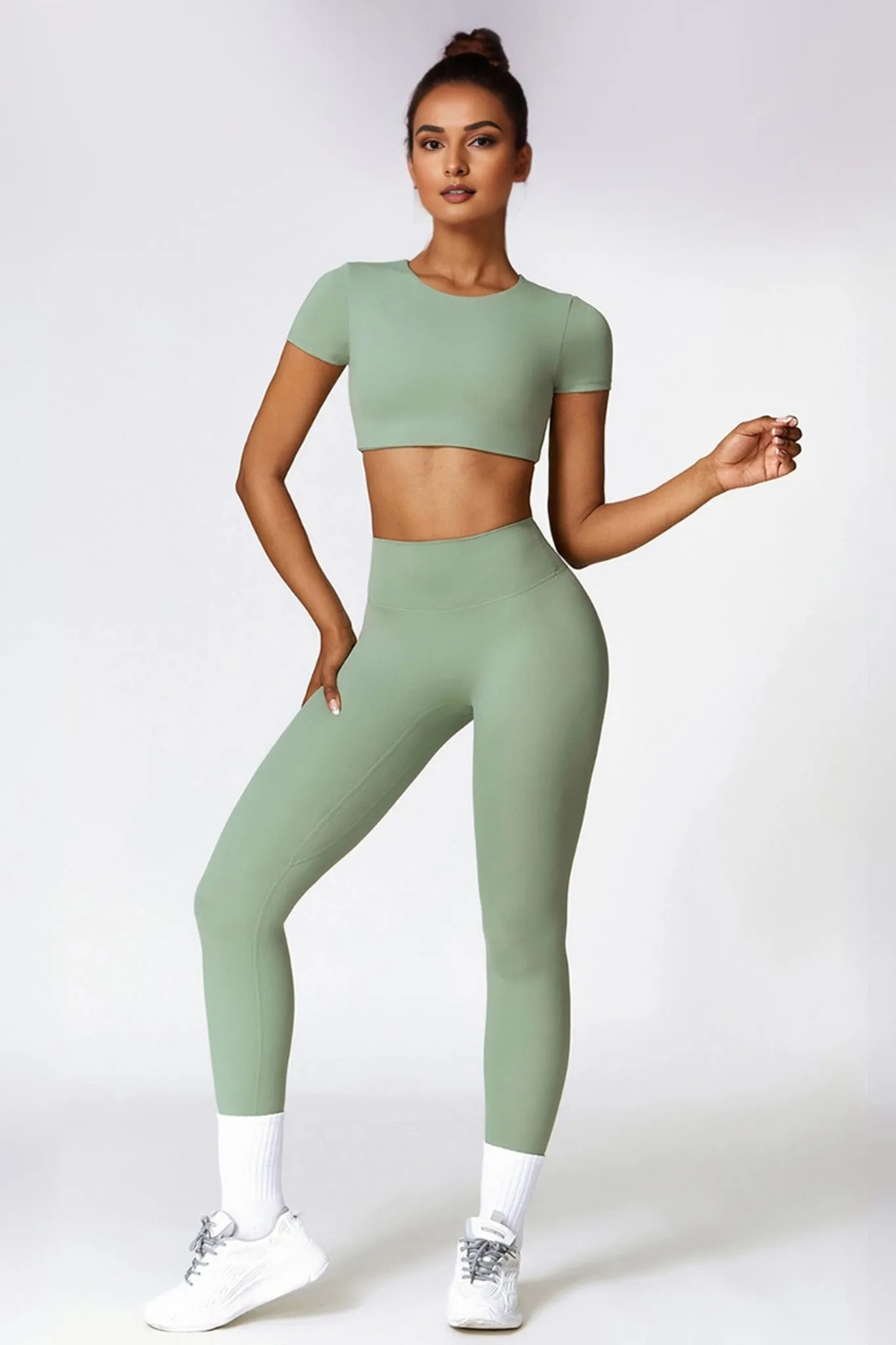 Power Move Crop Tee - Sage Green